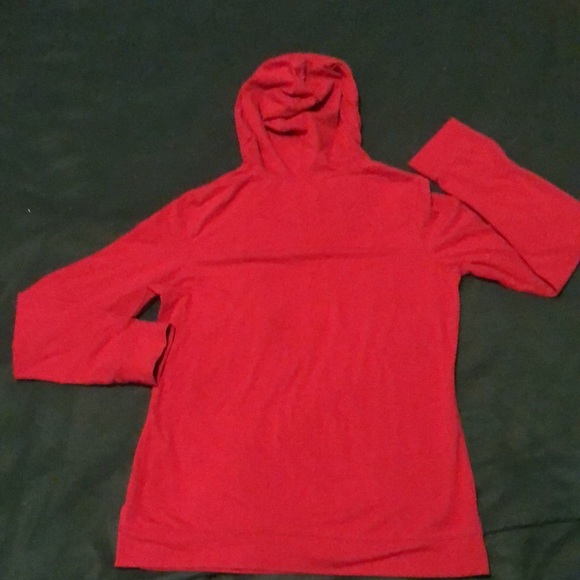 3/20$ ROOTS - Red Hoodie - Picture 4 of 4